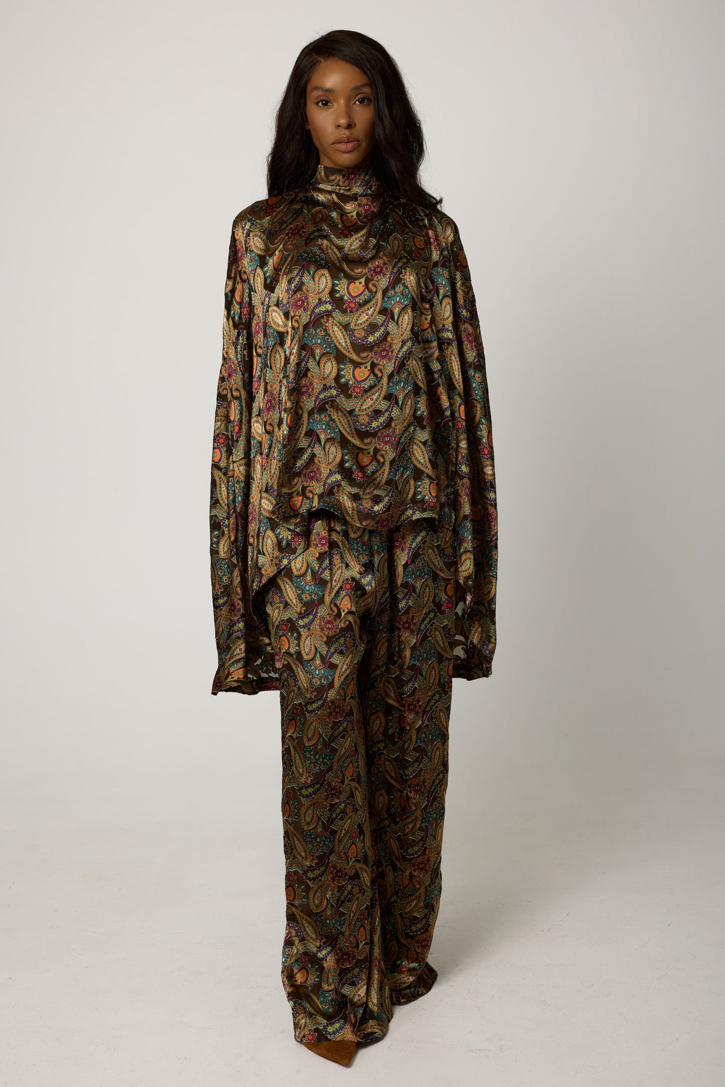 INARA Silk Cape