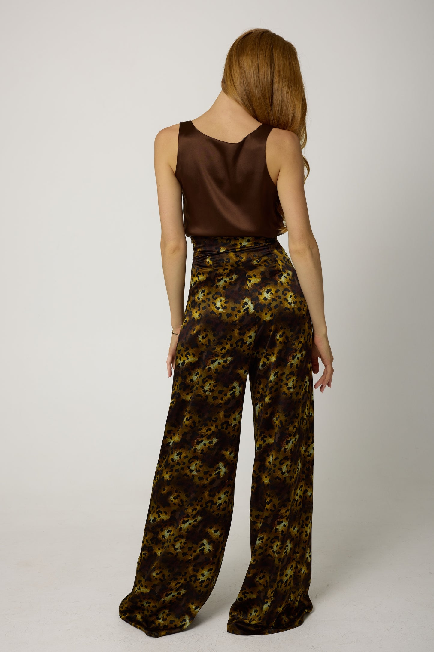 NOOR Silk Scoop Top